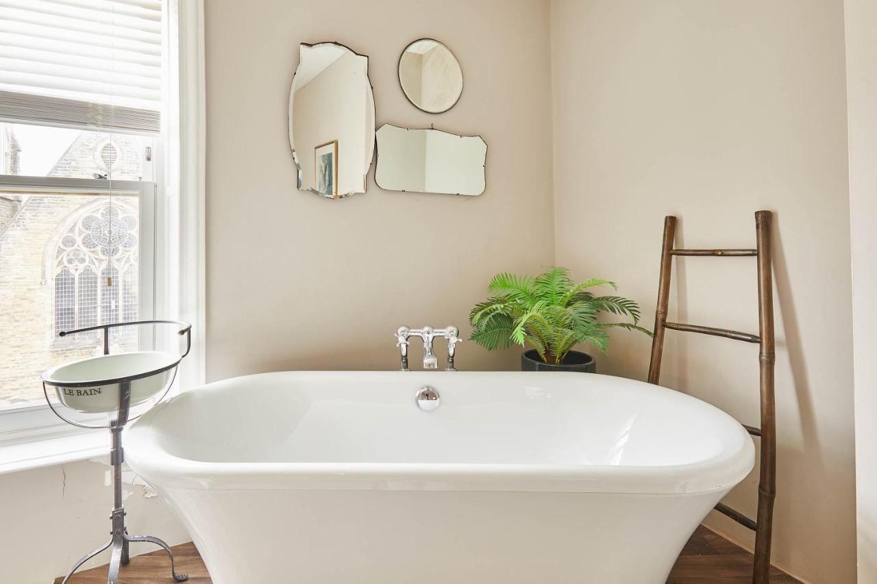 Host & Stay - One Mulgrave Place Уитби Екстериор снимка
