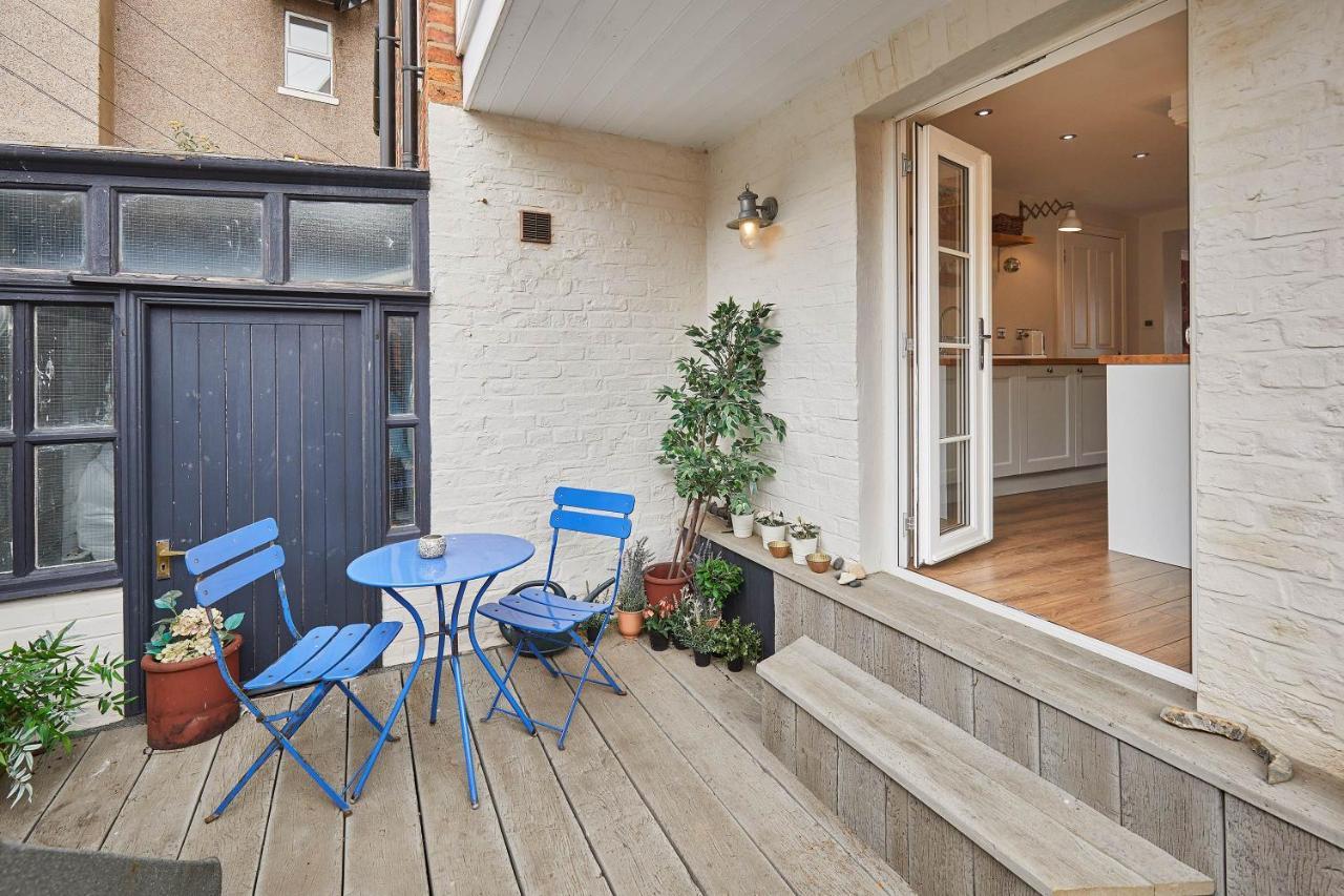 Host & Stay - One Mulgrave Place Уитби Екстериор снимка